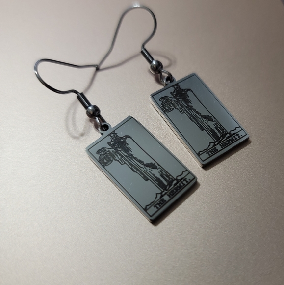 Tarot Card "The Hermit" Earings - Picture 3 of 4